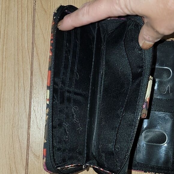 VERA BRADLEY ROSEWOOD TURN LOCK WALLET (RETIRED) - Picture 8 of 9